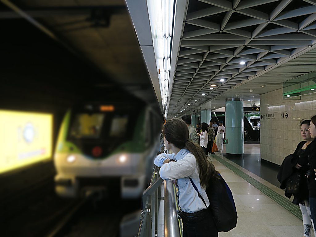 En attendant le métro